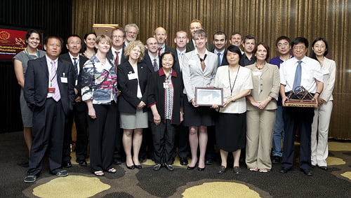 Star meeting: (from left to right) Katy Fernandez (University of Sydney), Professor Bo Peng (National Astronomical Observatories of the Chinese Academy of Sciences), Professor Rendong Nan (Chinese Academy of Sciences), Jas Chambers (University of Sydney), Patricia Kelly (Deputy Secretary, Department of Innovation, Industry, Science and Research), Professor Lister Staveley-Smith (International Centre for Radio Astronomy Research, University of Western Australia), Professor John Dickey (University of Tasmania), Professor Elaine Sadler (University of Sydney), Associate Professor Andrew Hopkins (Australian Astronomical Observatory), Professor Simon Johnston (CSIRO), Professor Madam Ye (Former Director Shanghai Astronomical Observatory), Professor Steven Tingay (International Centre for Radio Astronomy Research, Curtin University of Technology), Professor Brian Boyle (SKA Director CSIRO), Professor Penny Sackett (Chief Scientist of Australia), Professor Bryan Gaensler (Centre for All-Sky Astrophysics, University of Sydney), Professor Xiangqun Cui (Nanjing Institute for Astronomical Optical Technology), David Morris (University of Sydney), Professor Jon Lawrence (Australian Astronomical Observatory), Anne-Marie Lansdowne (Department of Innovation, Industry, Science and Research), Professor Lifan Wang (Purple Mountain Observatory), Professor Xue (Assistant Director General National Astronomical Observatories of the Chinese Academy of Sciences), Wang Chan (Department of Innovation, Industry, Science and Research Australian Embassy, Beijing, P.R.China). Credit: Photography by Anna Willett