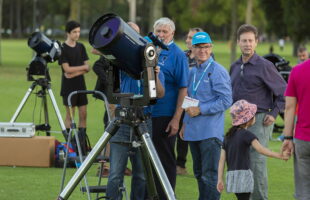 Perth Observatory and Australia’s biggest community astronomy event win stellar award