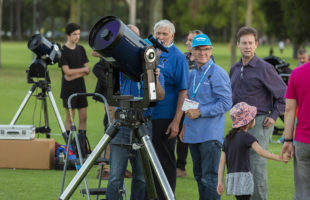 Perth Observatory and Australia’s biggest community astronomy event win stellar award