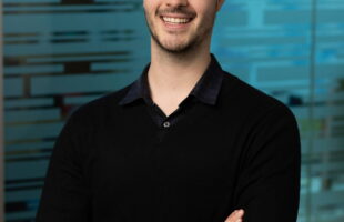 ICRAR data scientist awarded future leaders scholarship