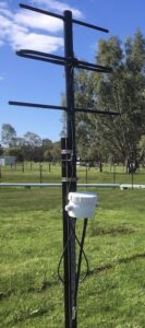 LNA and antenna on pole