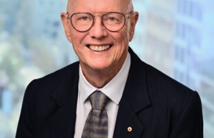 ICRAR welcomes new Board Chair Dr David Skellern AO